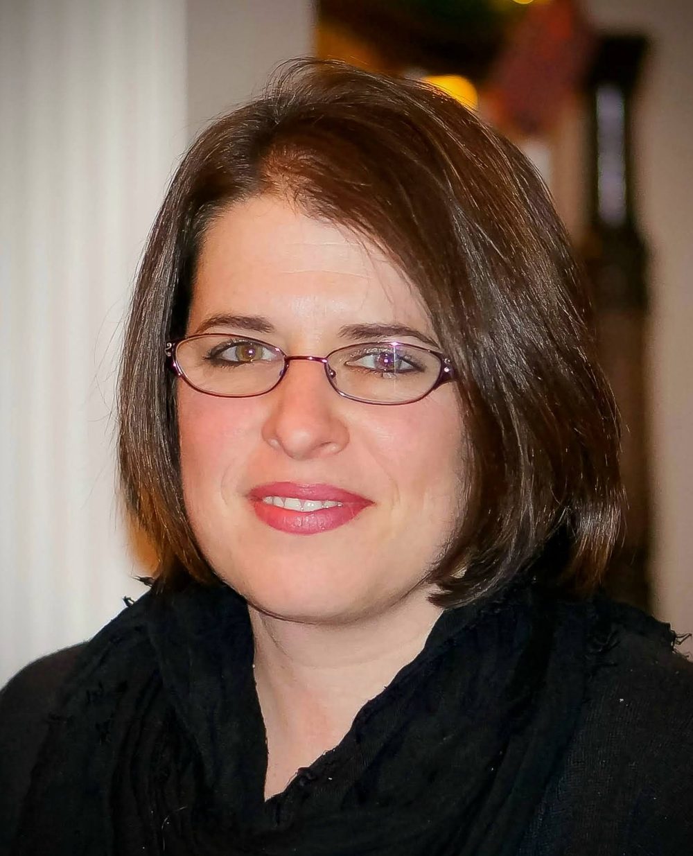 Portrait of Sharon Farhi, LMFT